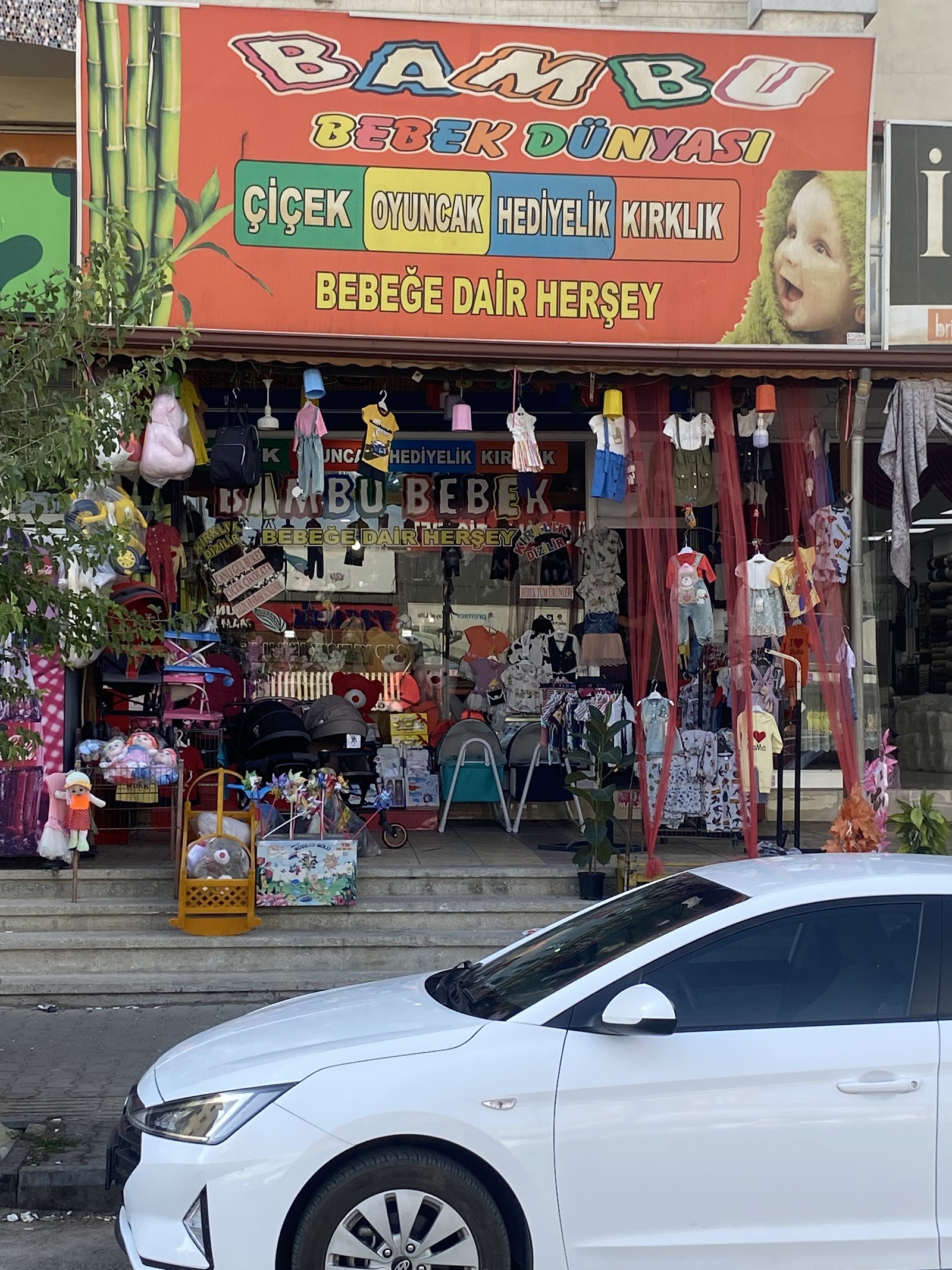 BAMBU BEBEK VE ÇİÇEKÇİLİK