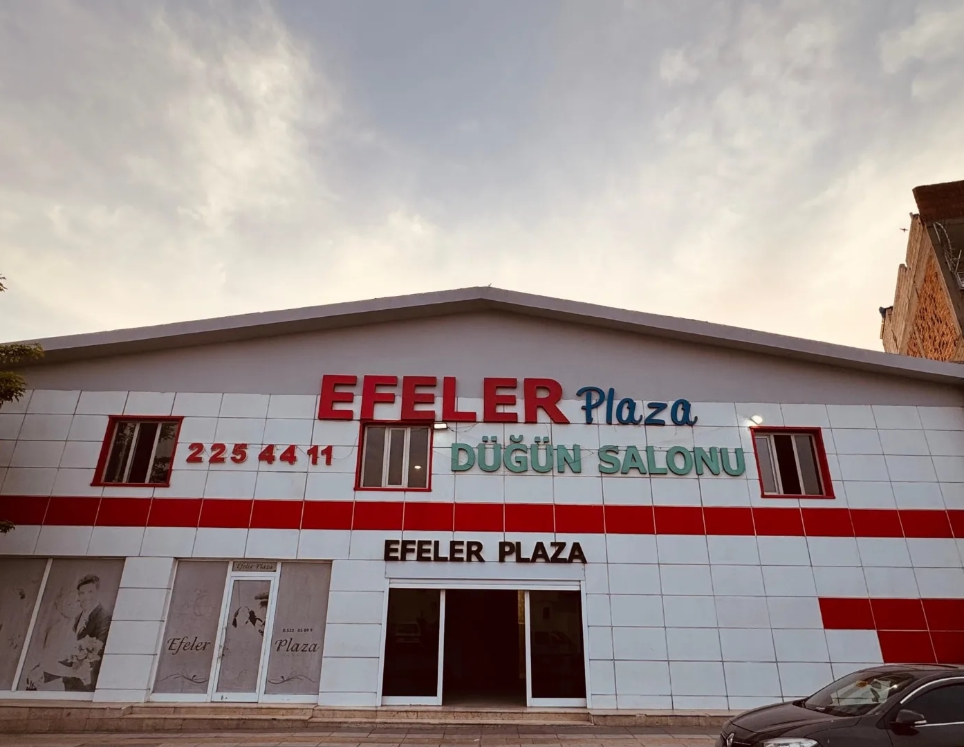 Efeler Plaza kır düğünü mekanı — Şehitkamil