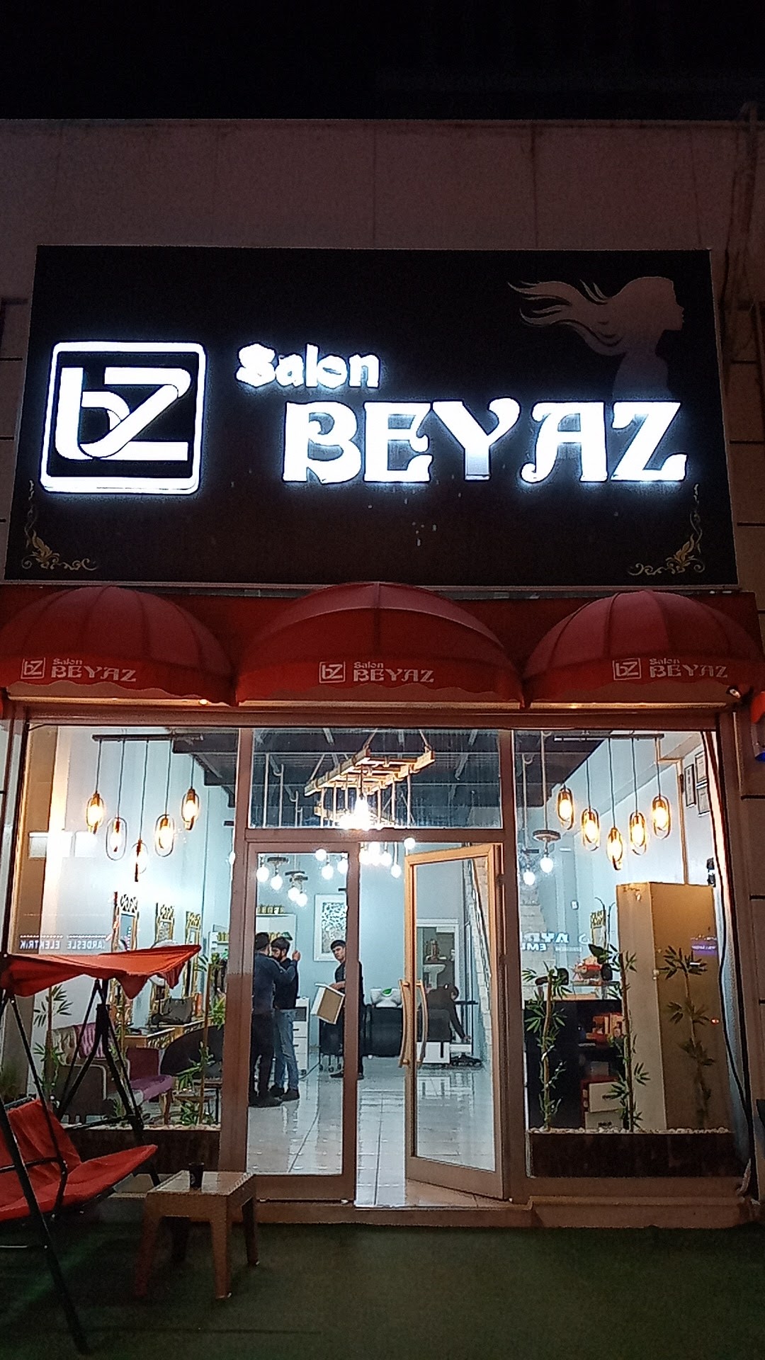 Kuaför Beyaz